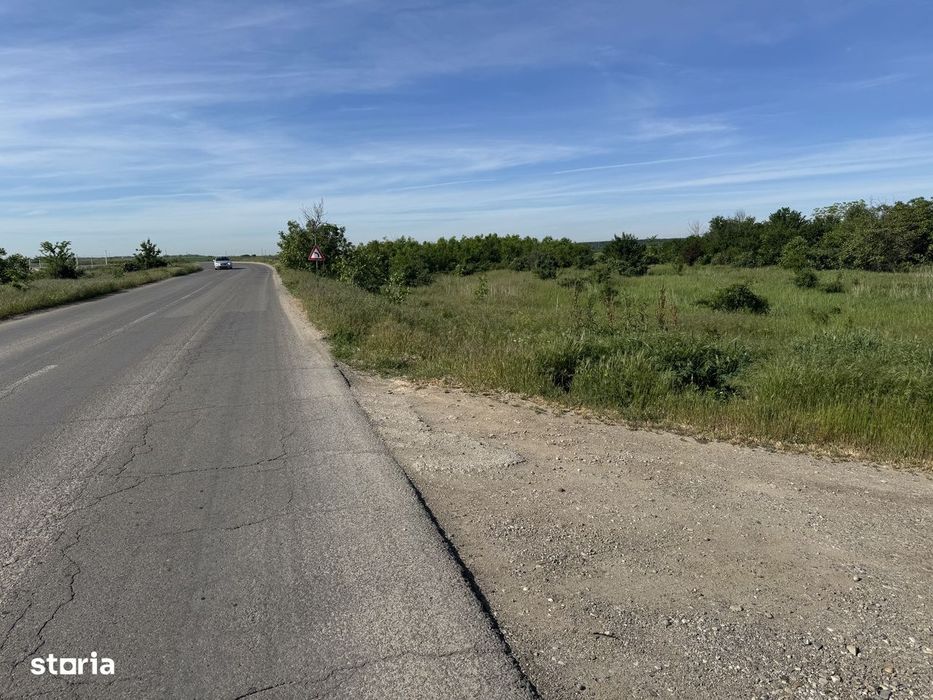 Mihăilești , teren intravilan 6000 mp / D 90 ml la Șoseaua Draganescu