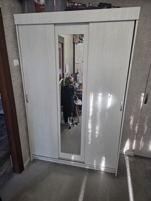 Продам шифонер в хорошем состоянии!