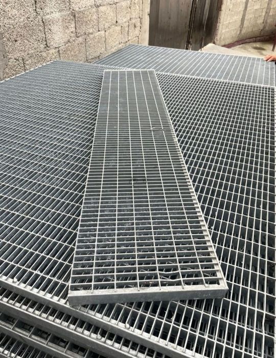 Trepte zincate galvanizate