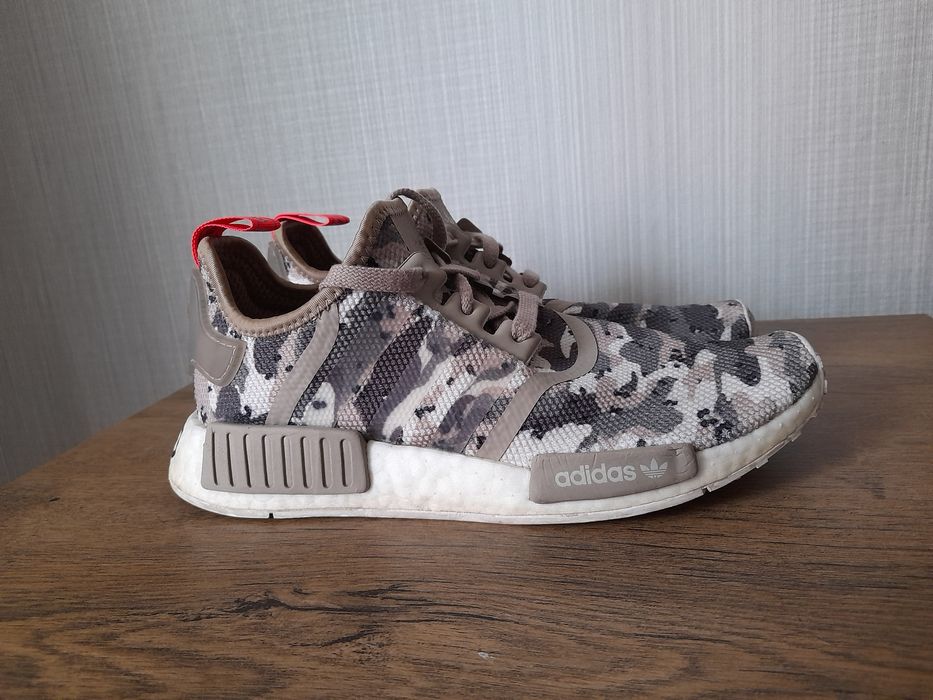 Adidas NMD R1 маратонки 40 номер.
