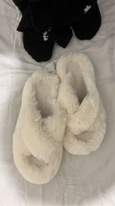 Обувь пушистая….