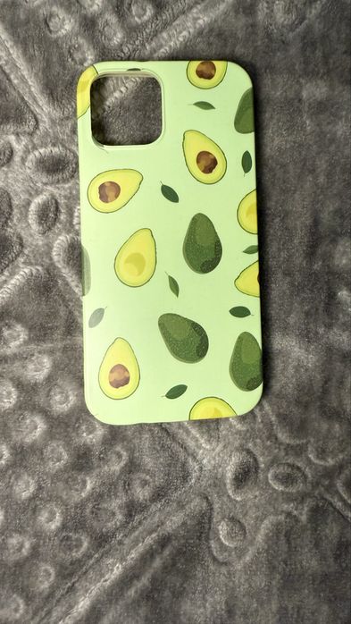 chexol iPhone 12/12pro/narxi kelishiladi