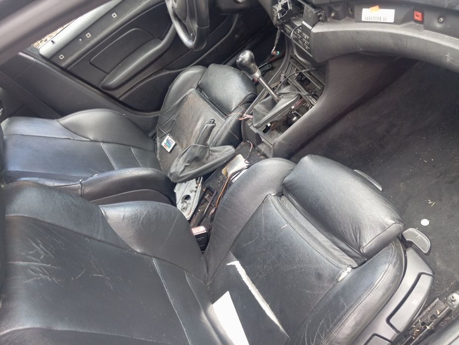 Продавам Е46 320D 150 Фейслифт На Части