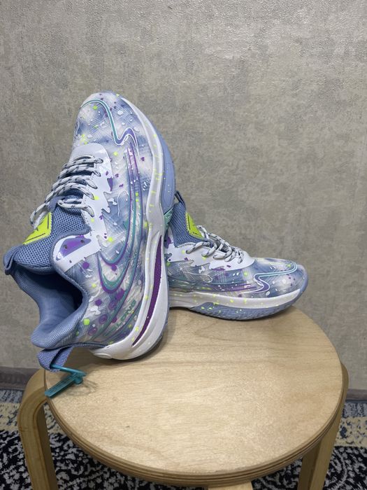 Кроссовки баскетбольные