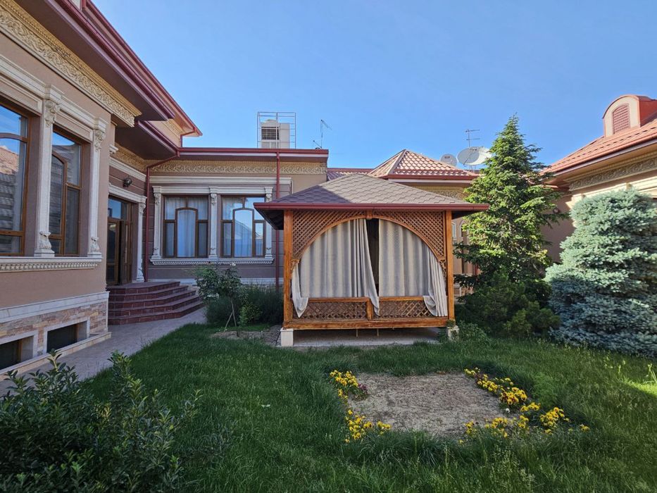 Урикзор 6 сот 8 хона Евроремонт 4 сан-узел ор: Лагер, 297-мактаб