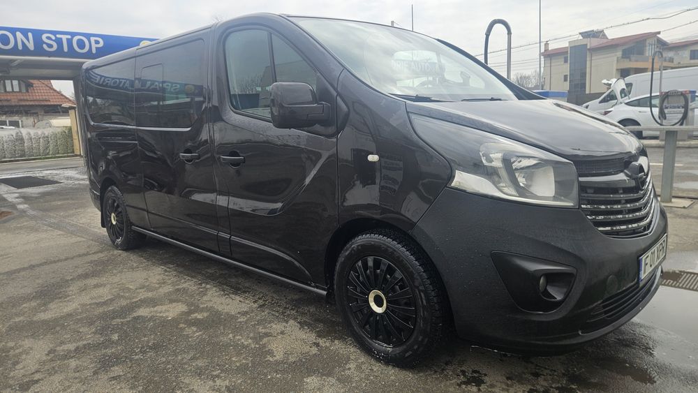 Opel Vivaro 8+1 lung