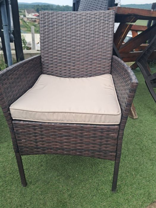 Set de gradina  2 fotolii plus masa plus banca