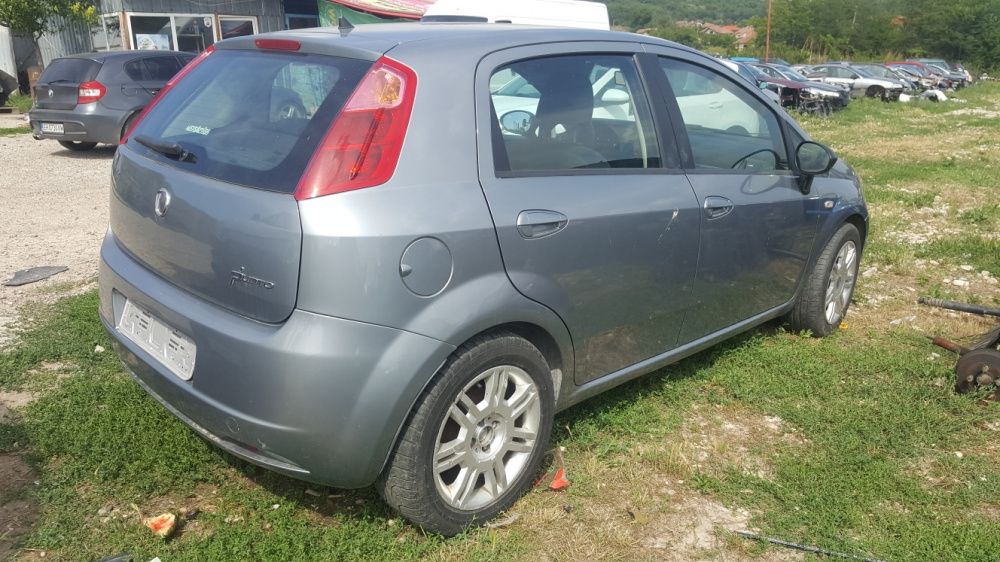 Фиат Гранде Пунто 1.3 Мултиджет дизел 90к.с. на части