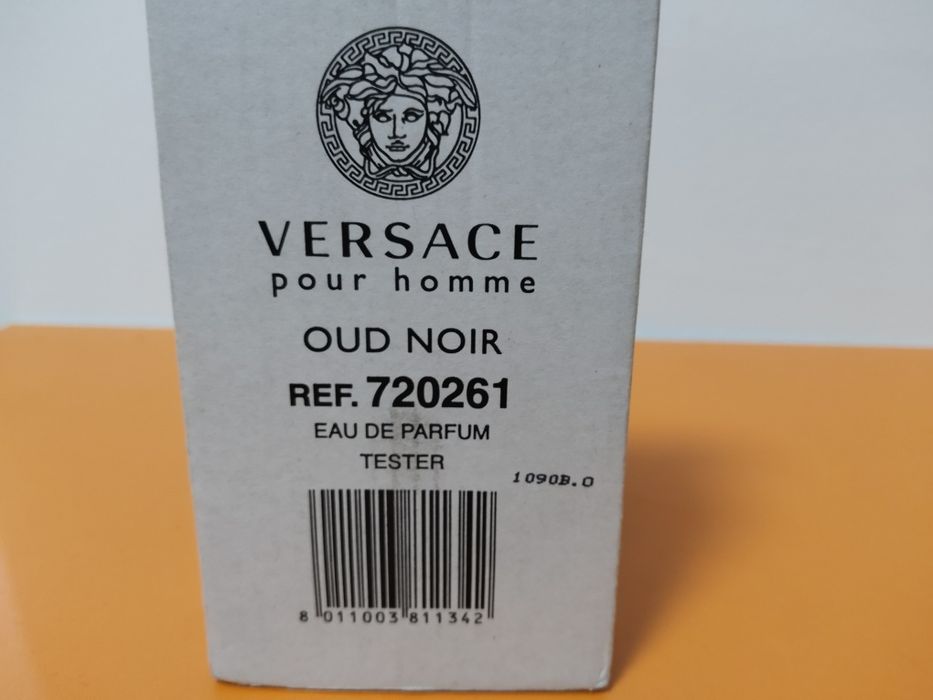 Парфюм Versace oud noir