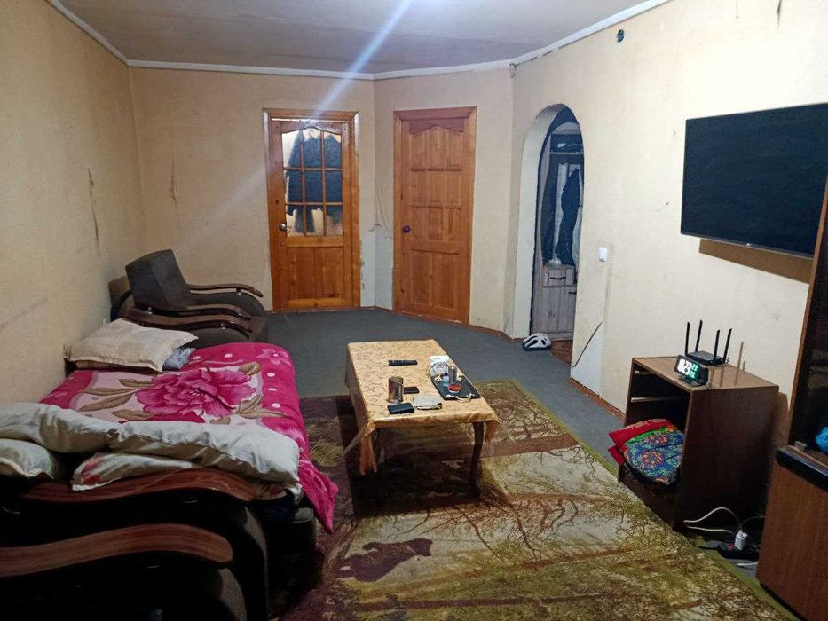 м.Буюк Ипак Йули Буз Базар 3(4)-комн 2/5 67 м² кирпич 2х6 бал без рем