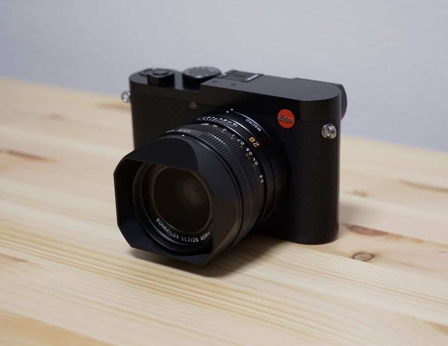 Продам leica  Q2