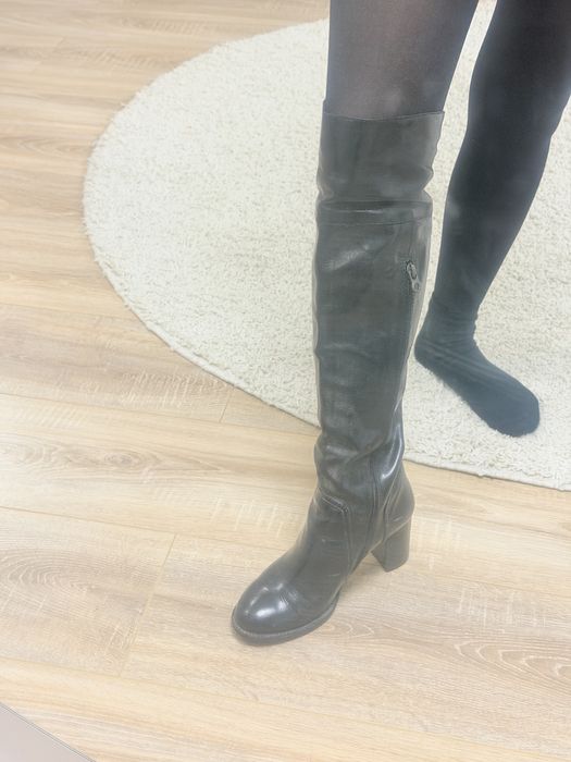 Продам зимние сапоги