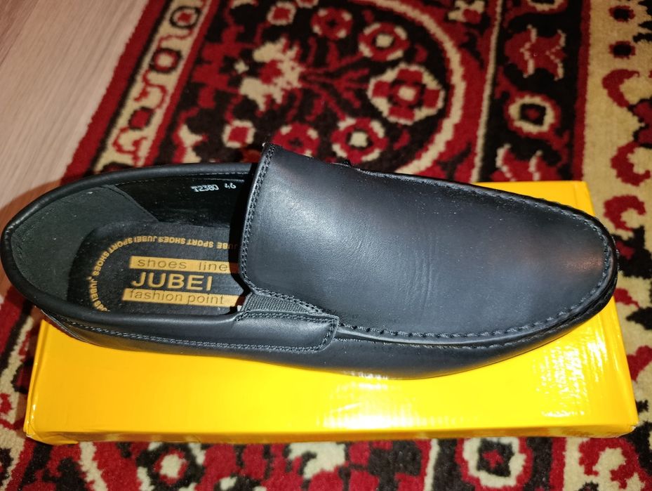 Продам мужские туфли