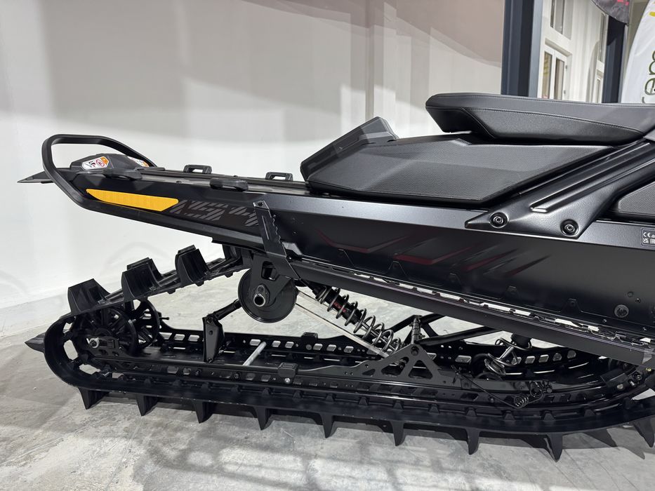 Ski doo summit x 850 E-Tec