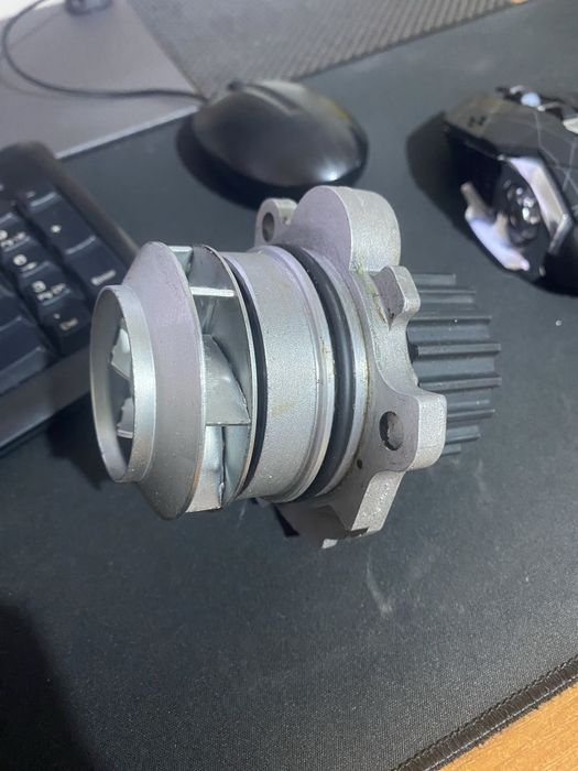 Pompa apa 1.9 Tddi -WV , AUDI , SKODA , SEAT