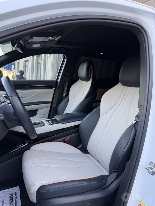 BYD Song Plus Flagship