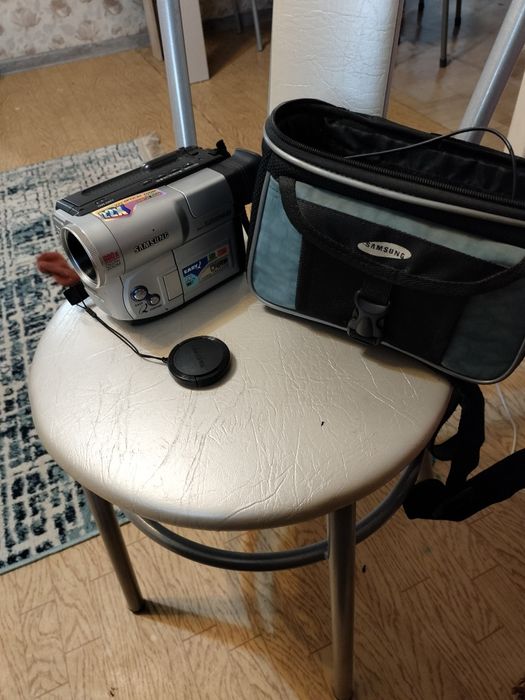 Видеокамера Самсунг Bi8