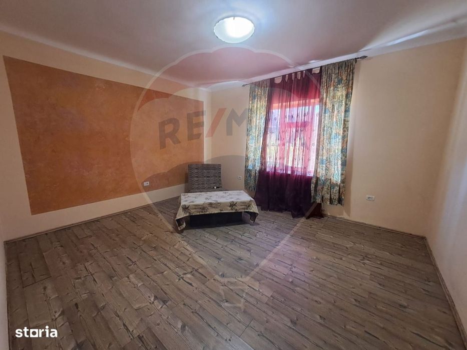 De Vanzare Apartament 2 Camere