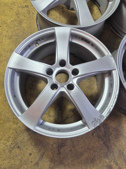 4 Jante Aliaj 5x112 17'' Dezent - 7.5J ETR 35 - VW Golf Touran Caddy Passat Tiguan / Skoda Octavia Karoaq Kodiaq / Seat Leon / Audi A3 A4 A6 Q5