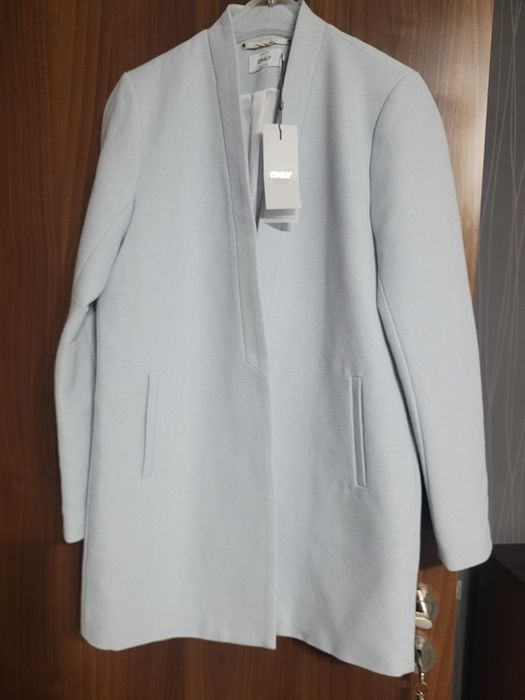 Блейзър, сако или пролетно палто ONLY
Това е пролетно палто OnlAREA Bo