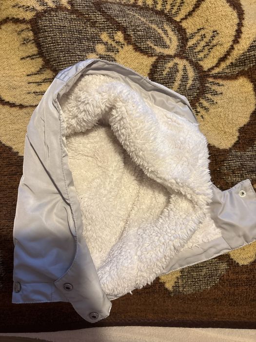 Сиво преходно яке пухена подплата