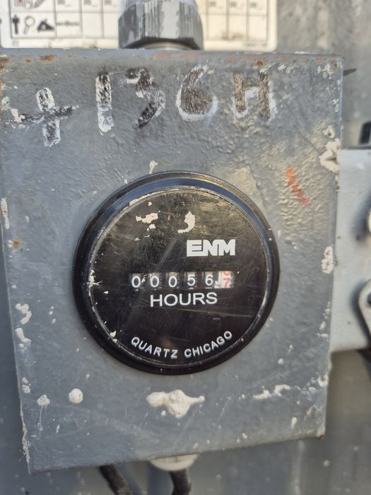 Nacela electrica verticala SKYJACK