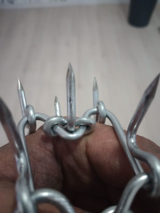 Zgarda. Zgarzi. Coltari. Coltare. Pentru caini.