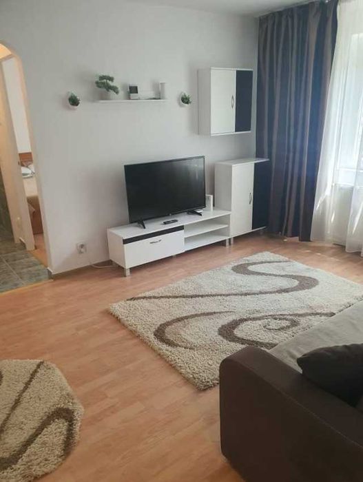 Inchiriez apartament 2 camere
