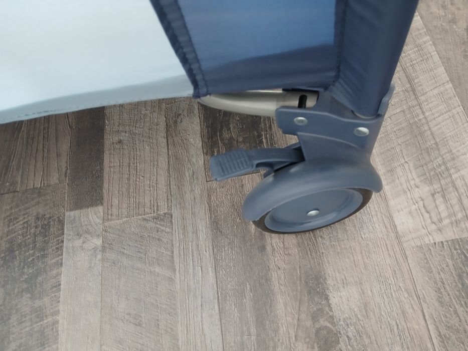 Țarc  de joacă Lionelo