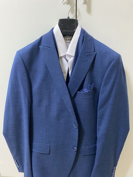 Костюм тройка