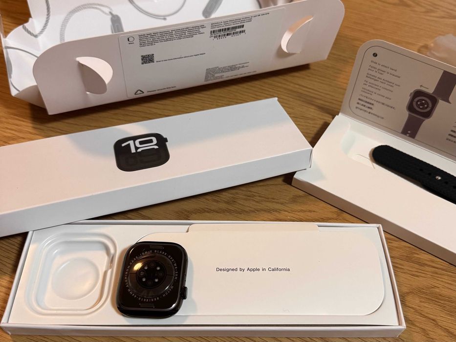 Apple Watch Series 10 46mm - Jet Black / Rose Gold / Silver