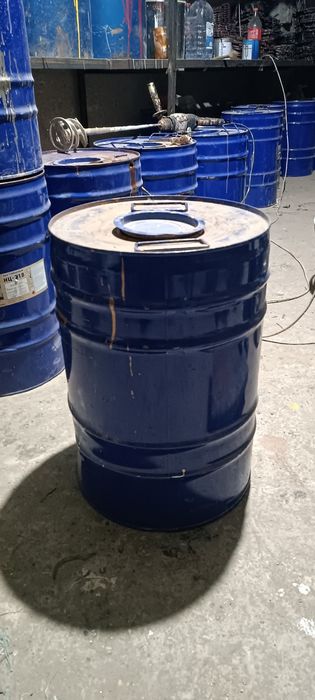 Chelaklar,bochkalar sotiladi..