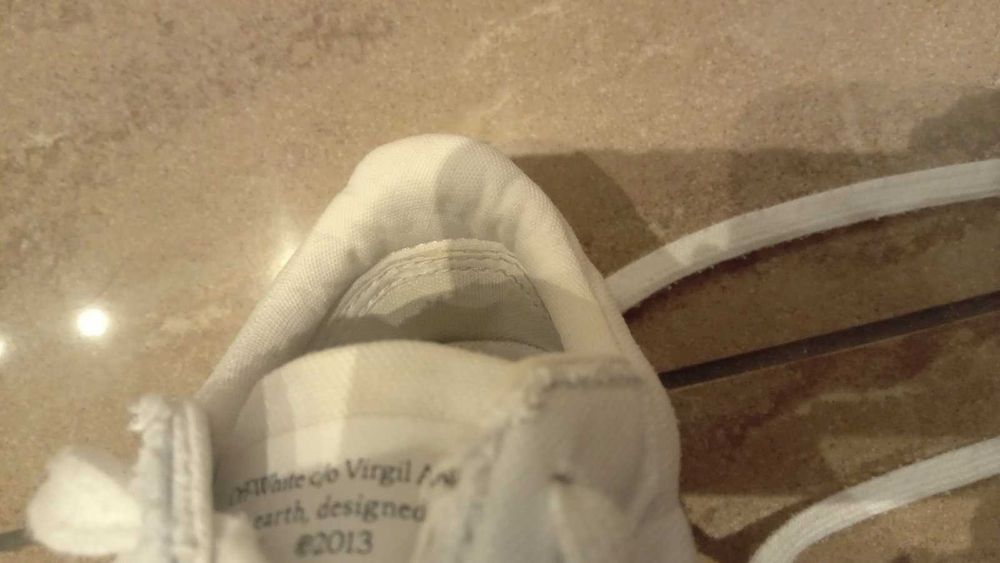 Off white Vulcanized