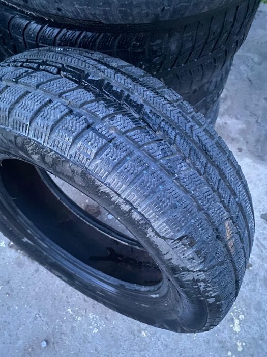 Шины 215/60/R16 .