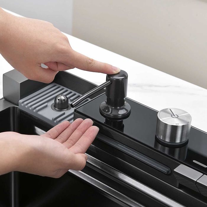 Мултифункционална кухненска мивка с двоен водопад и отделение за чинии