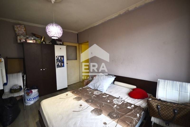 Продава се Четиристаен апартамент в Хасково, Каменни - 120 кв.м за 978 €/кв.м - Снимка #7