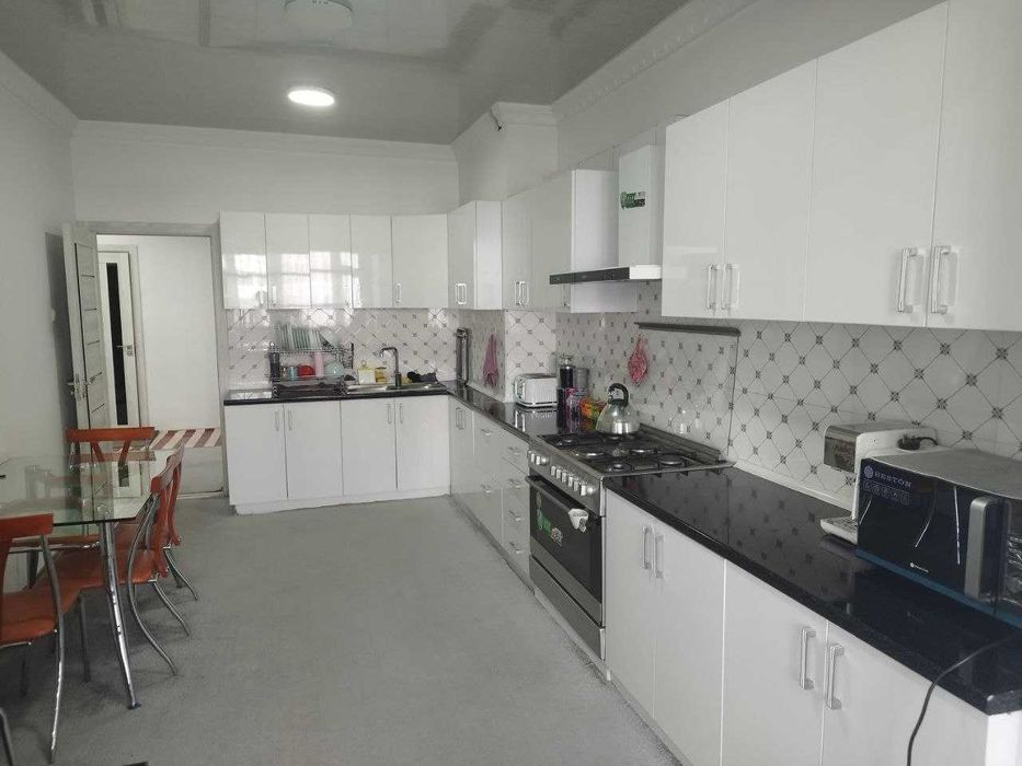 Айбека ул.Нукусская рядом "Шох" мед.центр Б\Ц "Авалон" 187 кв.м 4\4\9