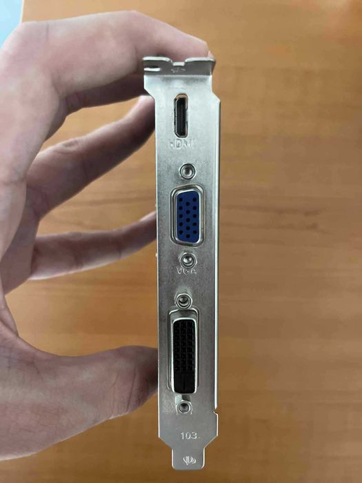 Видеокарта GT 730 4gb gddr5. Работи перфектно. Части.