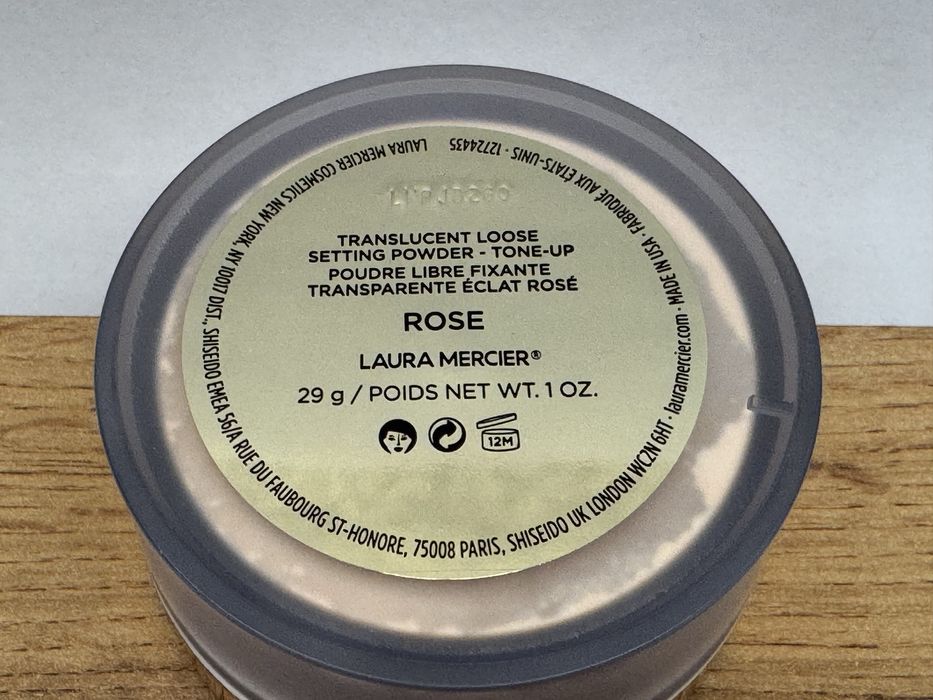 Пудры Laura Mercier и Chanel