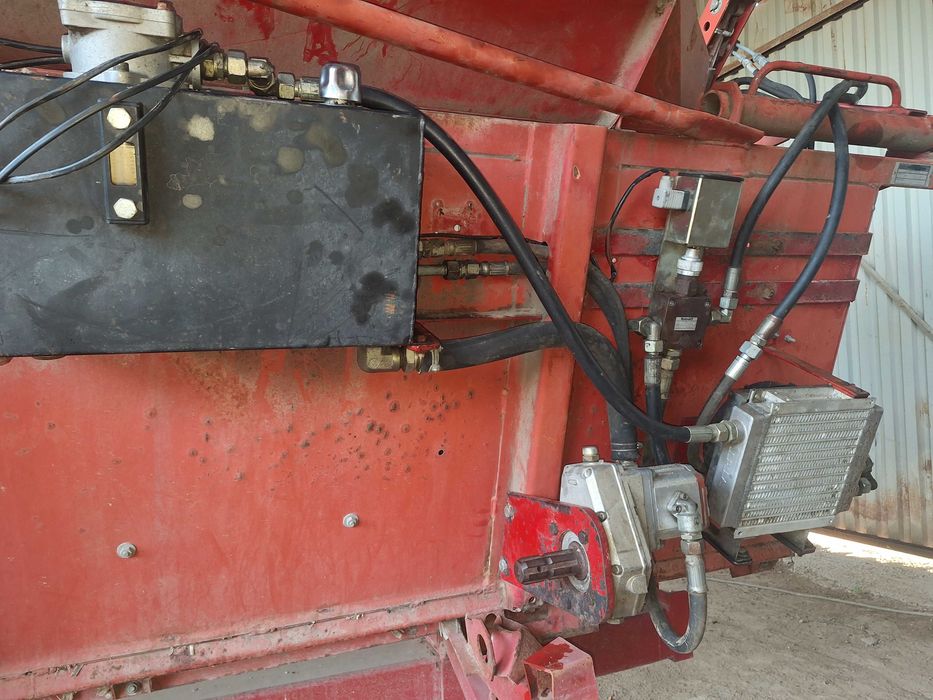 Heder CASE 1030 de 4,9 m cu hidraulica pentru combine 14xx, 16xx
