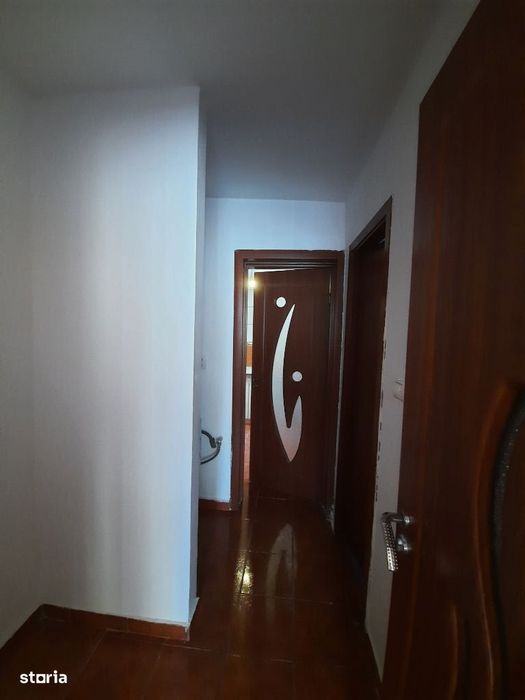 2 camere circular Brazda (Piata Baba Novac)