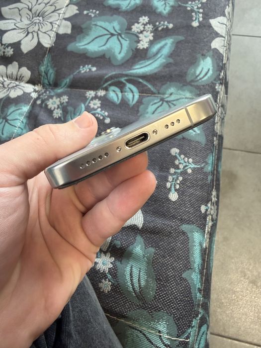 iphone 16 pro, 98% battery, 256 gb/ бартер