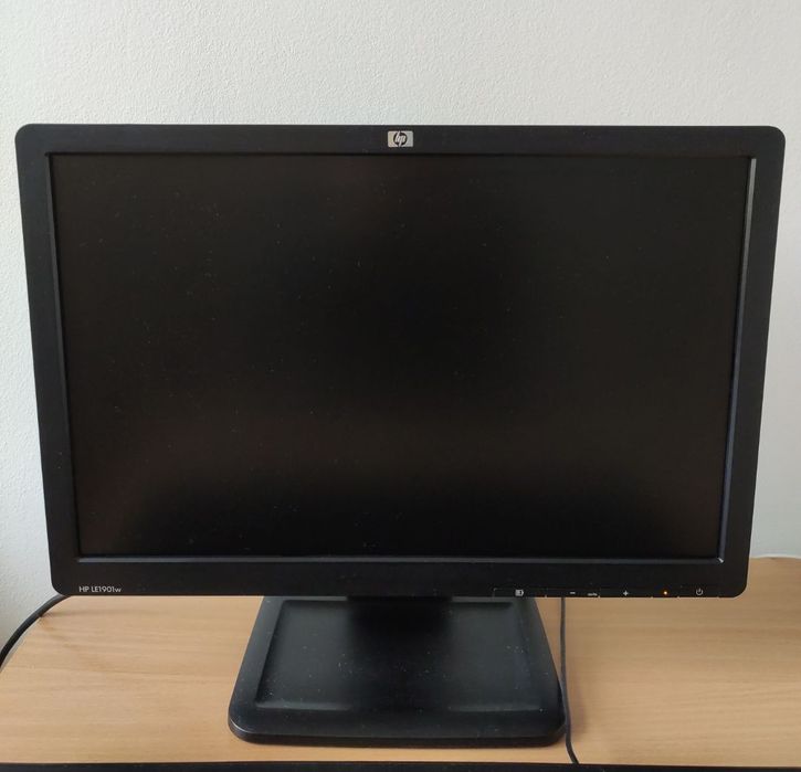 Монитор HP LE1901W 19" 1440х900