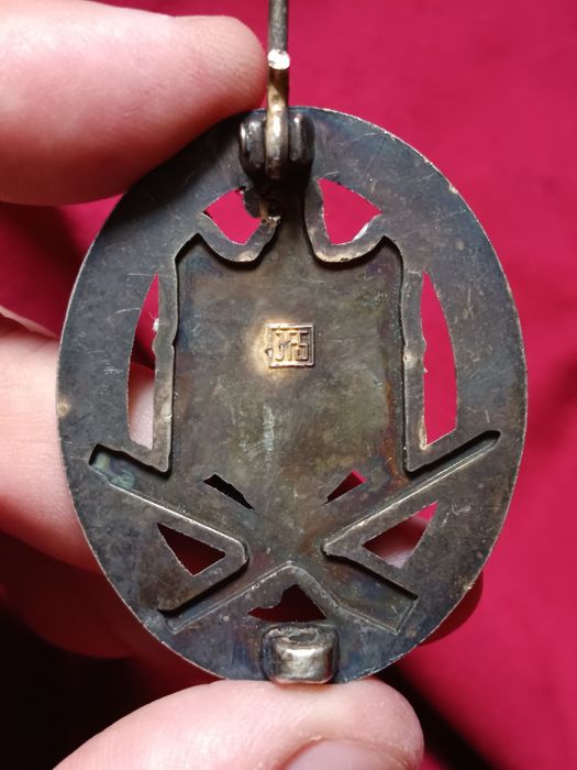 WW2 Insigne 3 buc armata germană WH/ Repro de calitate/ preț pe bucată !
