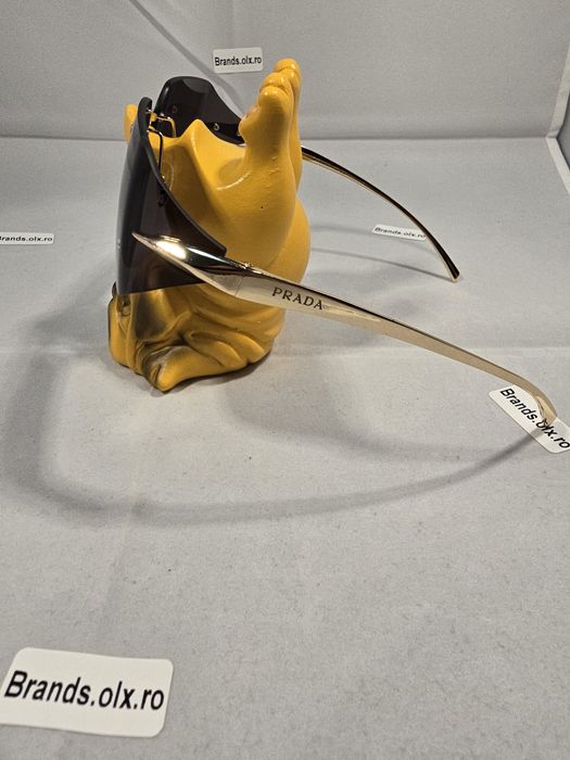 Ochelari de soare Prada, 67040, made in Italy, pret per bucata