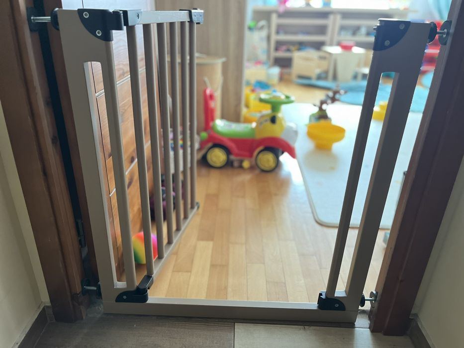 Дървена предпазна преграда за врата Safety 1st