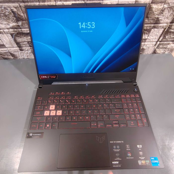Vând leptop Asus F15 Gaming