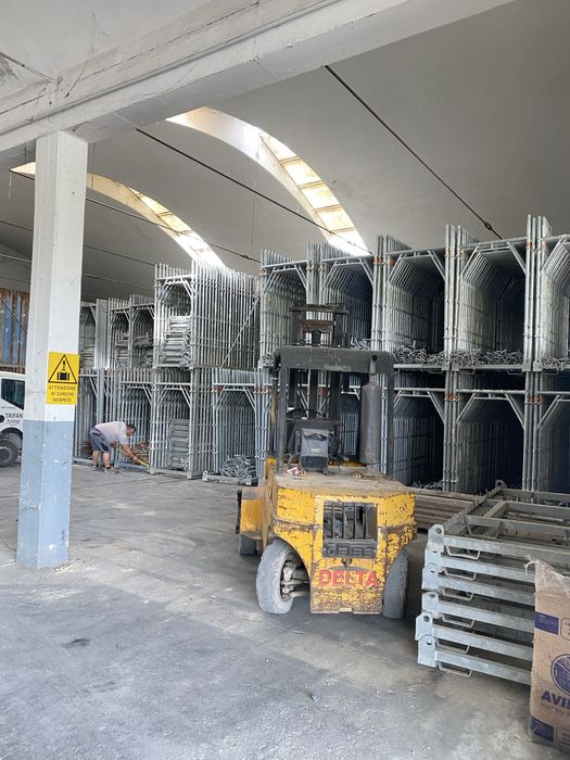 Inchiriez schela meralica