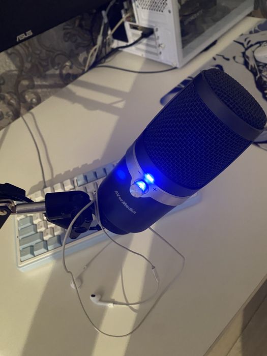 Микрофон AverMediea am310