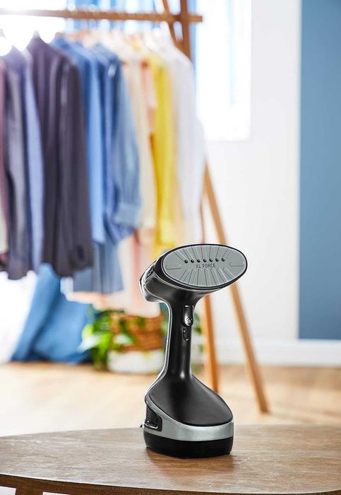 Вертикална ютия Tefal DT8250, 2000W